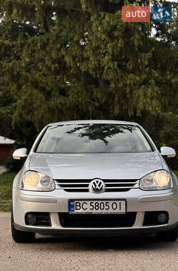Хэтчбек Volkswagen Golf 2008 в Львове
