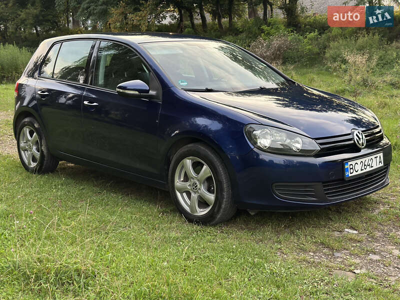 Хетчбек Volkswagen Golf 2008 в Самборі