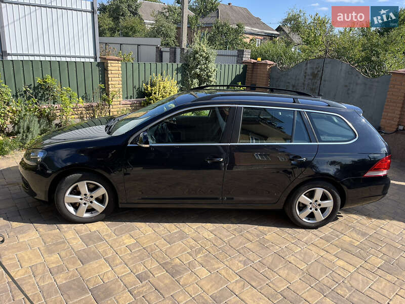 Универсал Volkswagen Golf 2011 в Корсуне-Шевченковском фото 4 Универсал Volkswagen Golf 2011 в Корсуне-Шевченковском