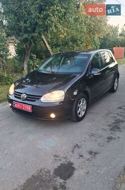 Хэтчбек Volkswagen Golf 2008 в Луцке