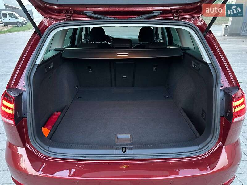 Універсал Volkswagen Golf 2019 в Бучачі