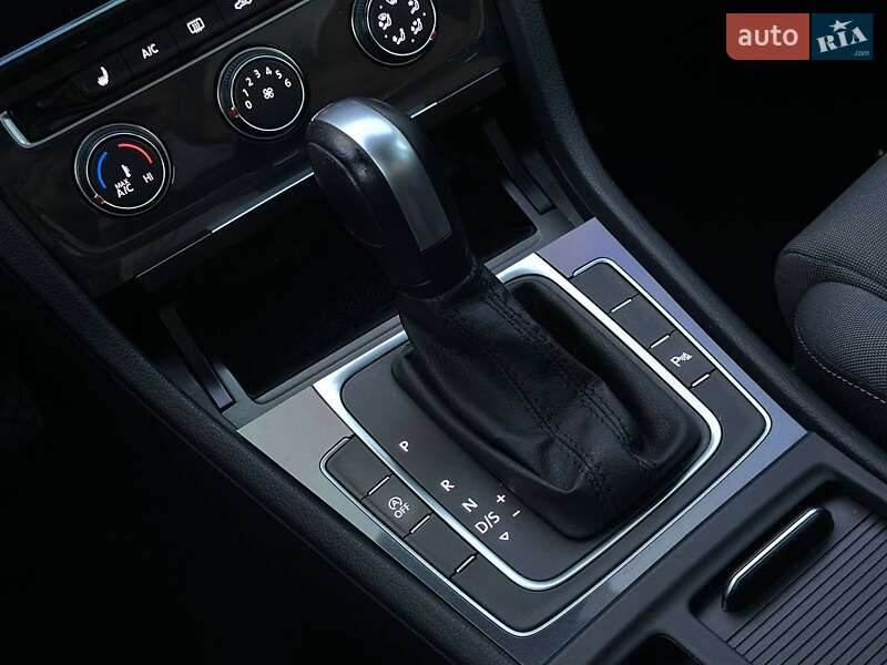 Універсал Volkswagen Golf 2019 в Бучачі