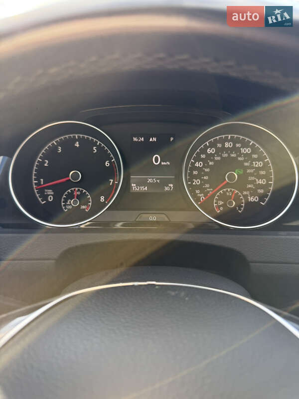 Хетчбек Volkswagen Golf 2014 в Києві