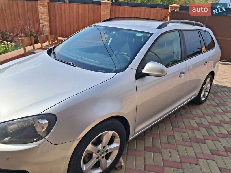 Універсал Volkswagen Golf 2013 в Павлограді