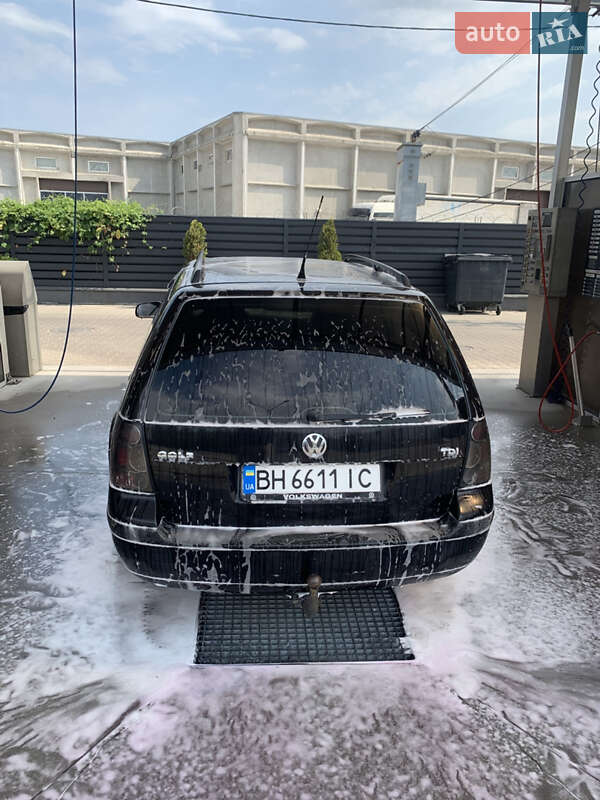 Универсал Volkswagen Golf 2001 в Крюковщине
