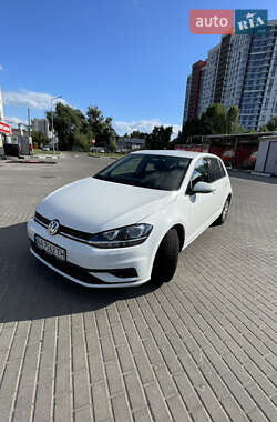 Хэтчбек Volkswagen Golf 2018 в Згуровке