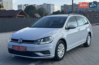 Универсал Volkswagen Golf 2018 в Хмельницком