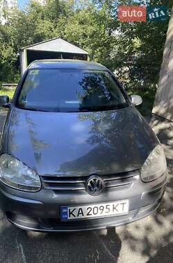 Хетчбек Volkswagen Golf 2006 в Києві