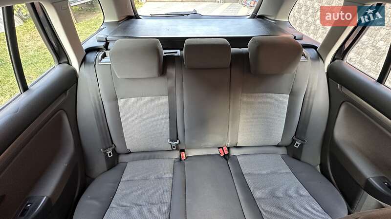 Універсал Volkswagen Golf 2009 в Бершаді