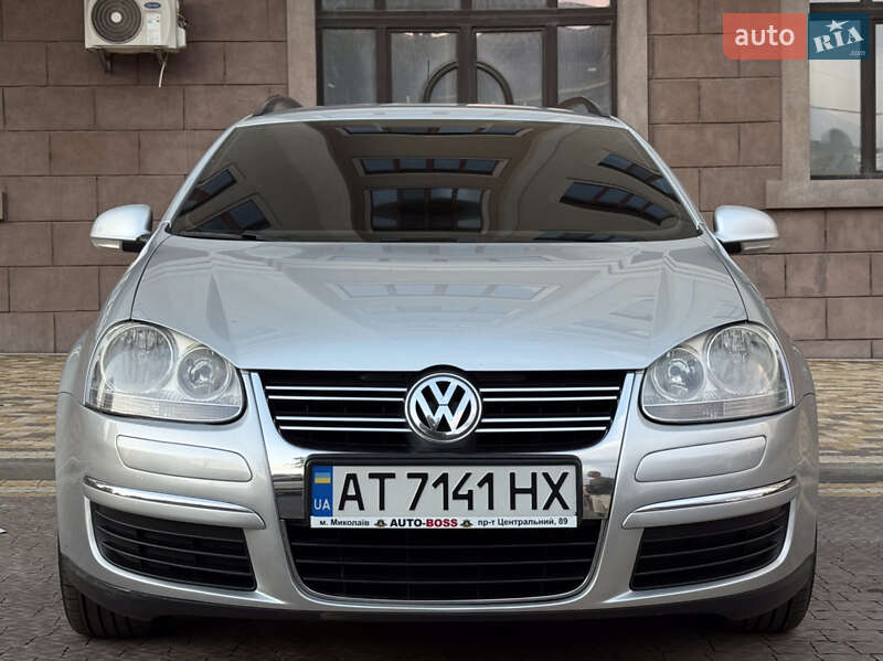 Універсал Volkswagen Golf 2009 в Миколаєві