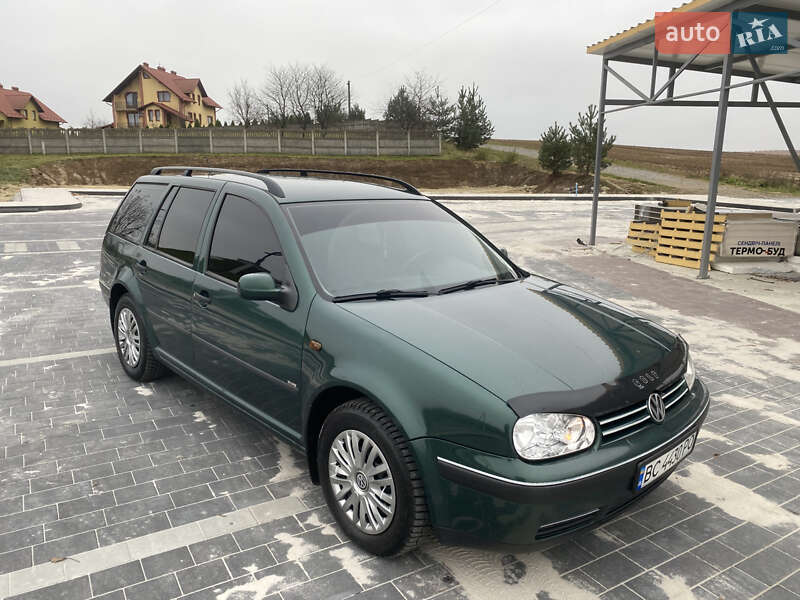 Універсал Volkswagen Golf 1999 в Мостиській