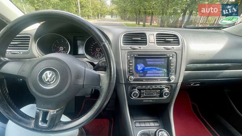 Универсал Volkswagen Golf 2009 в Николаеве