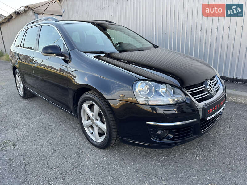Універсал Volkswagen Golf 2008 в Києві