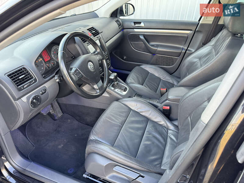 Універсал Volkswagen Golf 2008 в Києві