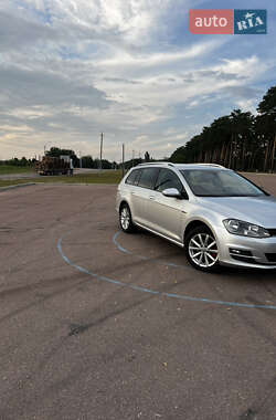 Универсал Volkswagen Golf 2015 в Житомире