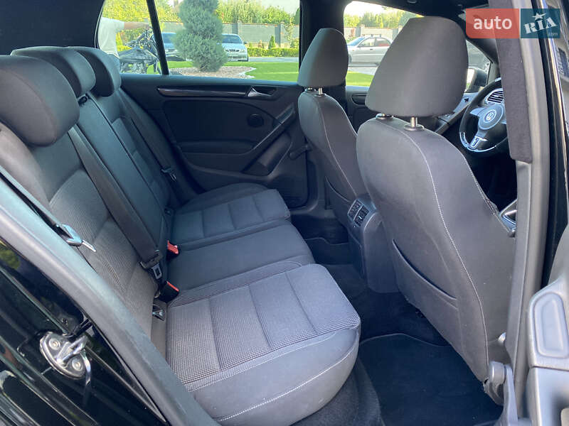 Хэтчбек Volkswagen Golf 2009 в Мукачево