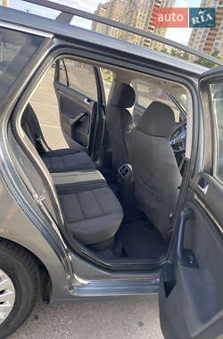 Универсал Volkswagen Golf 2010 в Киеве