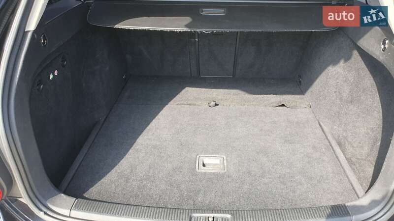 Универсал Volkswagen Golf 2011 в Киеве