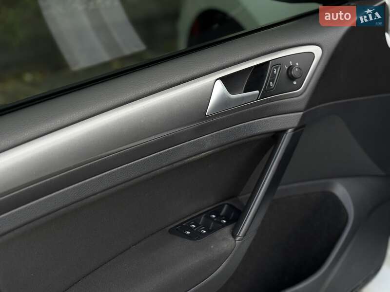 Хетчбек Volkswagen Golf 2014 в Білій Церкві