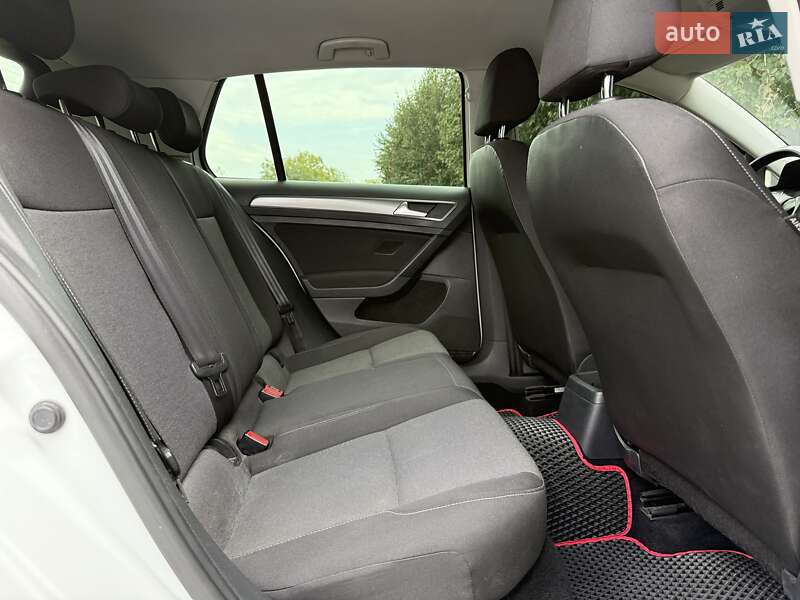 Хетчбек Volkswagen Golf 2014 в Білій Церкві