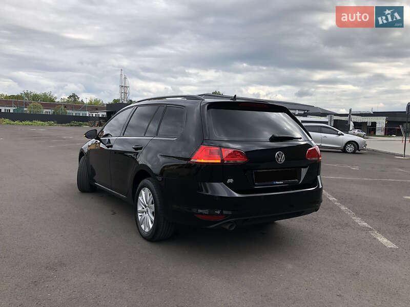 Універсал Volkswagen Golf 2013 в Мукачевому