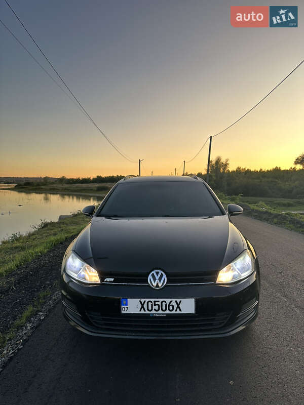 Універсал Volkswagen Golf 2013 в Мукачевому