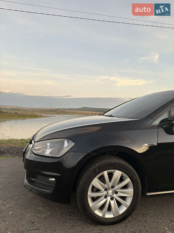 Універсал Volkswagen Golf 2013 в Мукачевому
