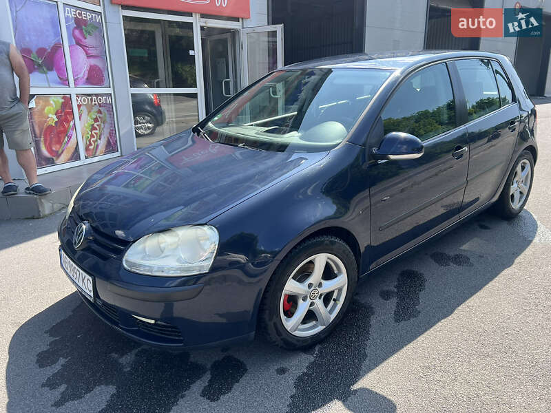 Volkswagen Golf 2004