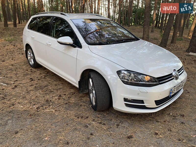 Универсал Volkswagen Golf 2015 в Днепре