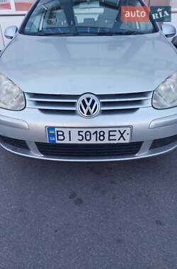 Хэтчбек Volkswagen Golf 2004 в Полтаве