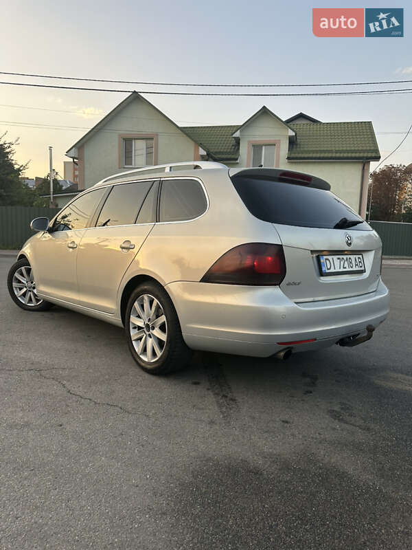 Універсал Volkswagen Golf 2010 в Києві