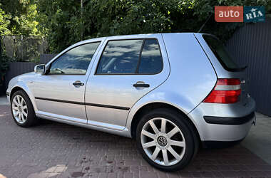 Хэтчбек Volkswagen Golf 2003 в Харькове