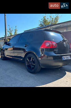 Хетчбек Volkswagen Golf 2007 в Рівному
