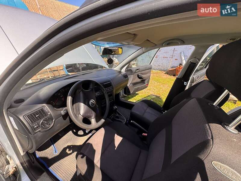 Универсал Volkswagen Golf 2001 в Хмельницком