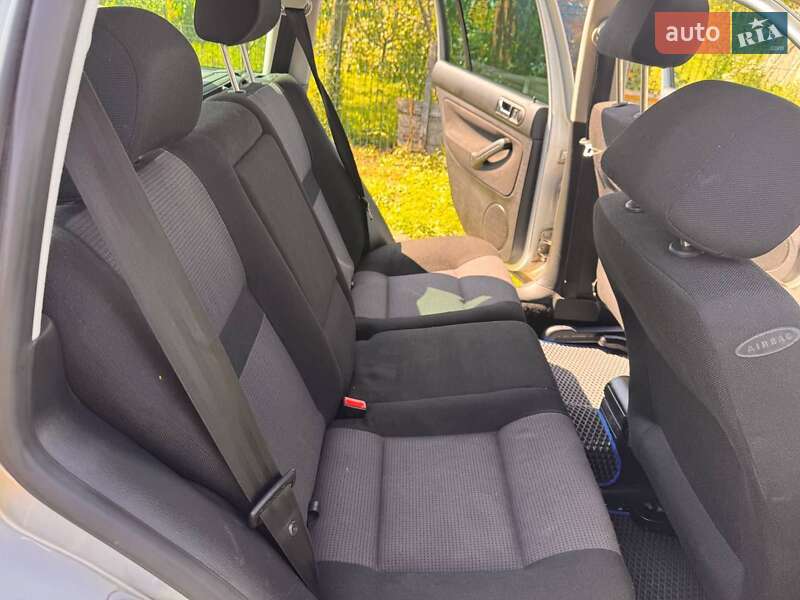 Универсал Volkswagen Golf 2001 в Хмельницком