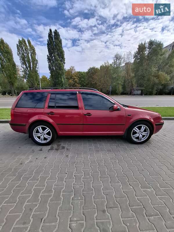Універсал Volkswagen Golf 2002 в Вишневому