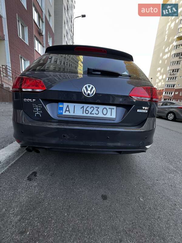 Универсал Volkswagen Golf 2015 в Вышгороде