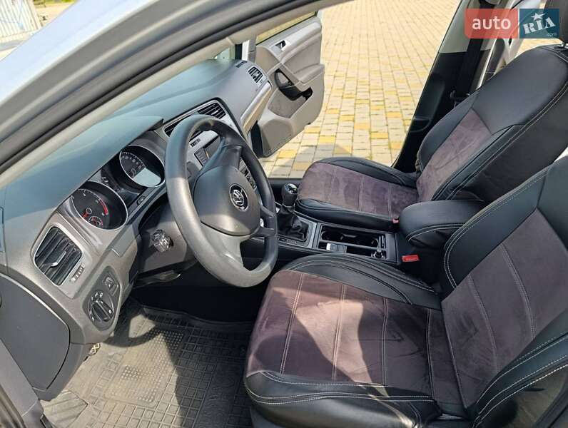 Универсал Volkswagen Golf 2014 в Иршаве