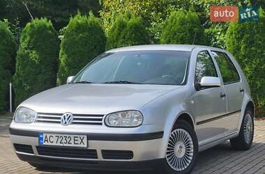 Хэтчбек Volkswagen Golf 2000 в Дублянах