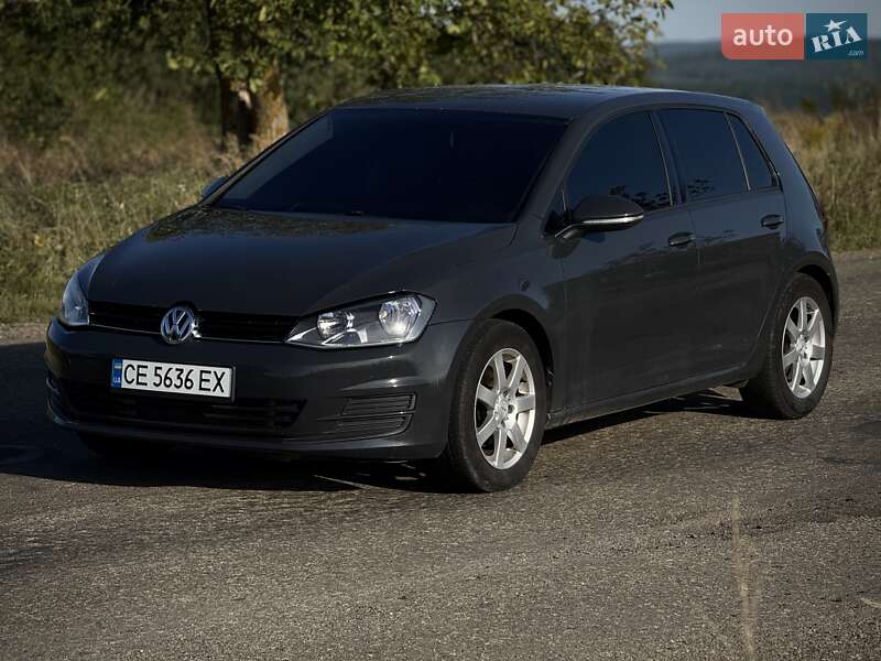 Хэтчбек Volkswagen Golf 2013 в Черновцах