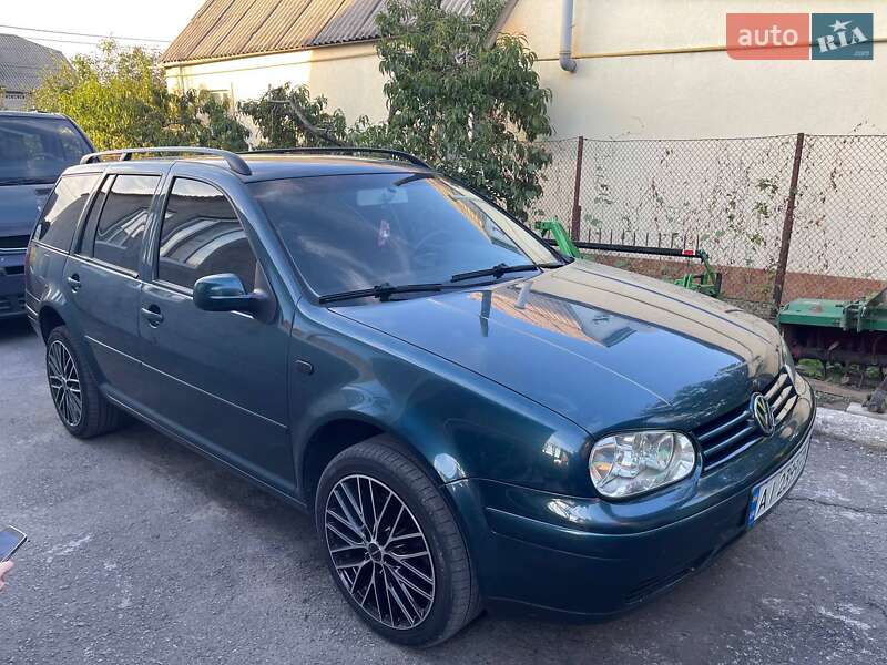 Volkswagen Golf 2003