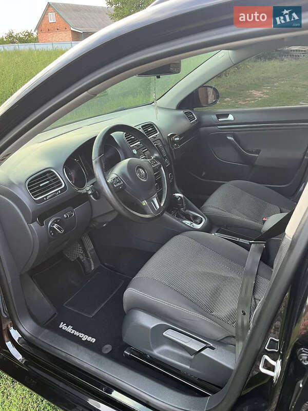 Универсал Volkswagen Golf 2013 в Христиновке