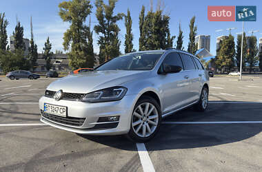 Универсал Volkswagen Golf 2015 в Киеве