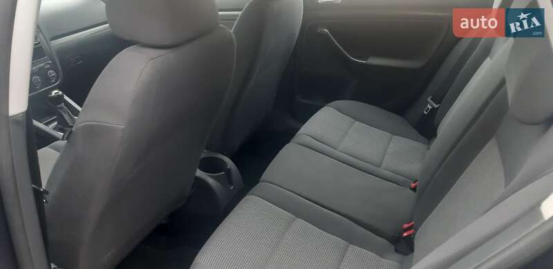 Универсал Volkswagen Golf 2008 в Луцке