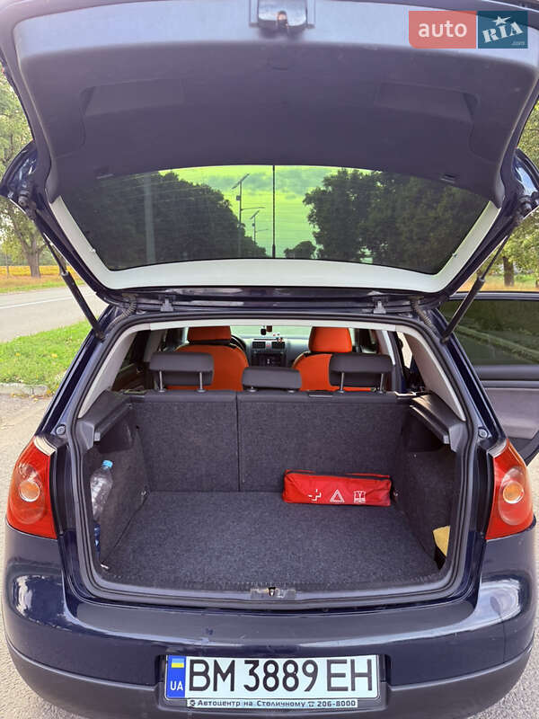 Хэтчбек Volkswagen Golf 2007 в Ромнах