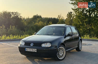 Хетчбек Volkswagen Golf 2003 в Львові