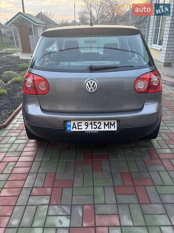 Хэтчбек Volkswagen Golf 2005 в Новомосковске фото 5 Хэтчбек Volkswagen Golf 2005 в Новомосковске