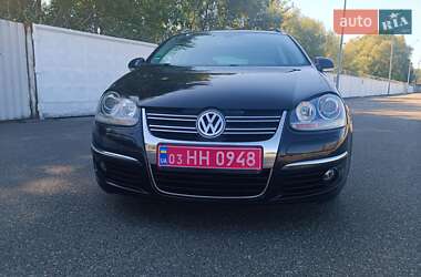 Универсал Volkswagen Golf 2008 в Киеве