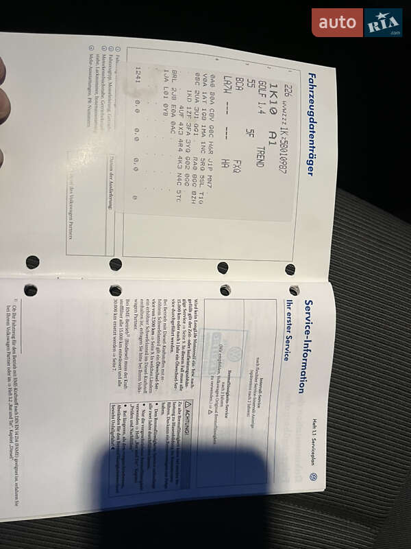 Хетчбек Volkswagen Golf 2004 в Охтирці