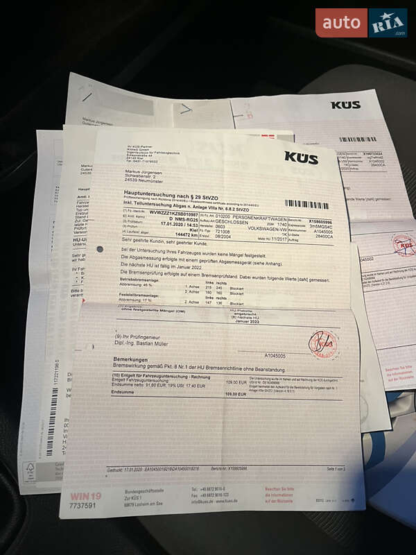 Хетчбек Volkswagen Golf 2004 в Охтирці